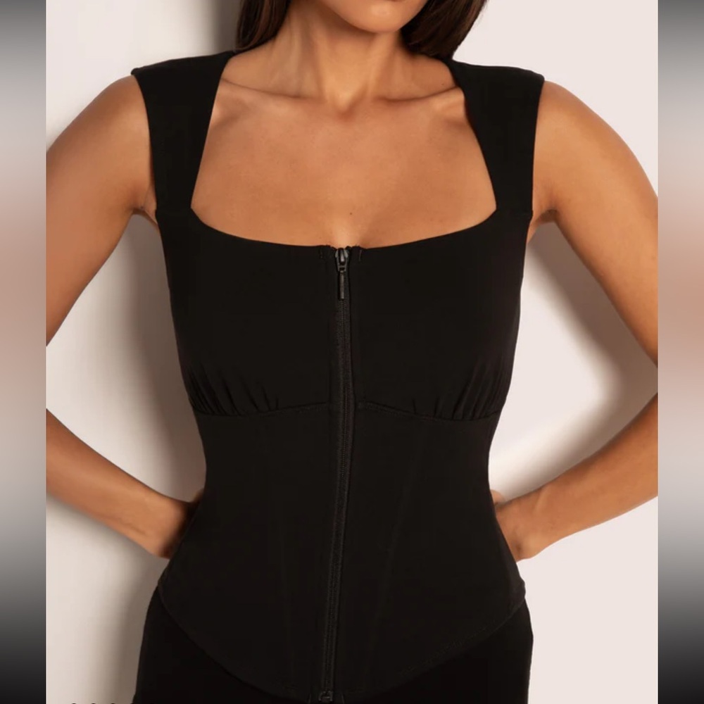 Ta3 Sleeveless Corsety Top - Picture 6 of 12